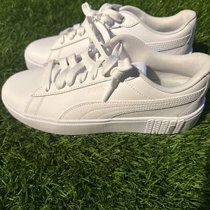 Puma sneakers white